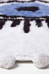 Homescapes Eye See You Natural Cotton Bath Mat with Pom Pom Edges in Blue - thumbnail 3