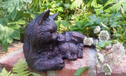 Inspirational Gifting Cat & Kitten Sculpture Figurine - Mother Cat Cuddling Baby Kitten in Bronze - thumbnail 8
