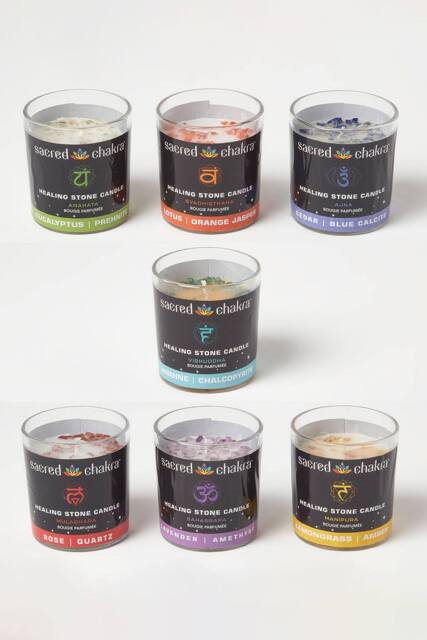 Homescapes Chakra candles gift set with healing crystals - set of 7 in Black - Size: 7 Pack - image 1