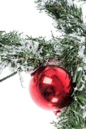 Homescapes Frosted Artificial Christmas Garland with Red Baubles - thumbnail 3