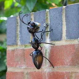 Marco Paul 15cm Black Metal Ant Wall Art for Garden - thumbnail 3