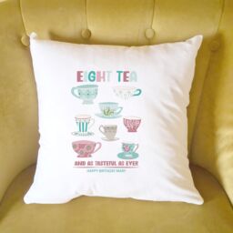 Afewhometruths Personalised 80th Birthday Gift Cushion for Tea Lover in White - Size: 40 cm x 40 cm