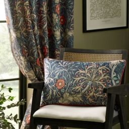 Morris & Co Seaweed Printed Velvet Room Darkening Pencil Pleat Curtains in Indigo - Size: 117 cm width x 137 cm drop - thumbnail 4