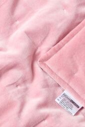 Homescapes Velvet Quilted Throw 100% Cotton, Soft & Luxurious Blanket in Pink - Size: 150 cm x 200 cm - thumbnail 6