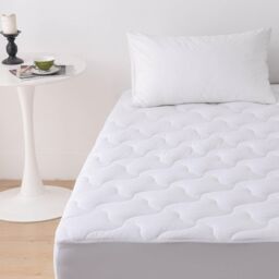 Glamhaus Mattress Topper with Fitted Skirt - Oeko Tex 100 & Silvadur - Single in White - thumbnail 1