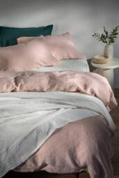 Soak&Sleep Soft Pink French Linen Oxford Pillowcase Pair in Pale Pink - thumbnail 2