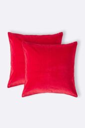 Homescapes Set of 2 Velvet Cushion Covers in Red - Size: 40 cm x 40 cm - thumbnail 1