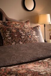Appletree 'Audrey' 100% Cotton Floral Print Duvet Cover Set in Brown - Size: Super King - thumbnail 2