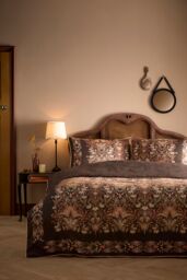 Appletree 'Audrey' 100% Cotton Floral Print Duvet Cover Set in Brown - Size: Super King - thumbnail 1