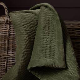 Voyage Maison Haze 100% Cotton Velvet Quilted Throw in Light Green - Size: 140 cm x 200 cm - thumbnail 5