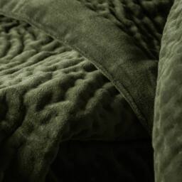 Voyage Maison Haze 100% Cotton Velvet Quilted Throw in Light Green - Size: 140 cm x 200 cm - thumbnail 4