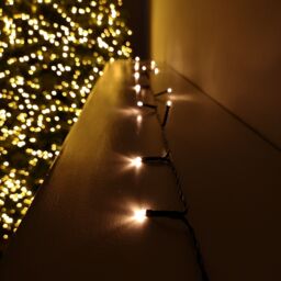 Samuel Alexander 400 LED 40m Premier Christmas Indoor Outdoor Multi Function Battery Operated String Lights with Timer in Vintage Gold