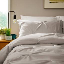 New Edge Blinds Pintuck Duvet Set in Natural - Size: King - thumbnail 2