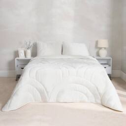 OHS Quilted Arches Coverless 7.5 TOG Duvet Bedding Set in Cream - Size: King - thumbnail 1