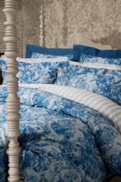 Sanderson 'Fringed Tulip Toile' Cotton Duvet Cover Set in Blue - Size: Double - thumbnail 2