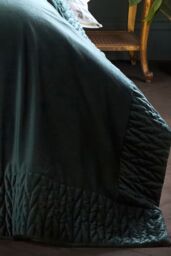 Laurence Llewelyn-Bowen 'Siena' Quilted Velvet Bedspread in Bottle Green - thumbnail 2
