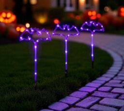 Garden Greatness Set Of 3 Light Up Bat Stake Lights in Purple - Size: 3 Pack - thumbnail 2