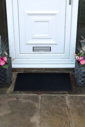 JVL Olympus Rubber Scraper Doormat 45 x 75 cm in Black - Size: 45 cm x 75 cm - thumbnail 2
