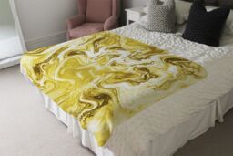 Benjamin Tate Design Golden Swirled Marble Blanket in Natural - Size: 120 cm x 150 cm - thumbnail 3