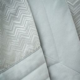Portfolio Home Antibes Chevron Waves Quilted Throwover Bed Throw Blanket 200 x 230cm in Silver - Size: 200 cm x 230 cm - thumbnail 2