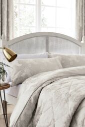 Sanderson 'Ashbee' Duvet Cover Set in Cream - Size: Double - thumbnail 2