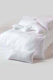 Homescapes Egyptian Cotton Satin Stripe Oxford Pillowcase 330 TC in White - thumbnail 5