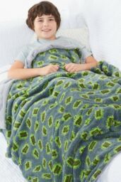 Just Essentials Game Over Print Reversible Fleece Blanket in Bright Green - Size: Large - thumbnail 4