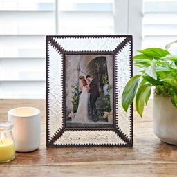 "Paper High 6"" x 4"" Luna Reclaimed Glass & Antique Brass Metal Photo Frame in Copper" - thumbnail 3
