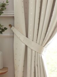 Luxury Living Adi Lined Ring Top Eyelet Curtains in Cream - Size: 168 cm width x 137 cm drop - thumbnail 3