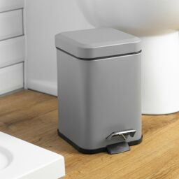 Harbour Housewares 2x Square Bathroom Pedal Bins 3L Stainless Steel Slim Rubbish Dustbin in Grey - thumbnail 4