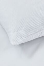 Catherine Lansfield 'Luxury Quilted Comfort' Embossed Pillow Pair in White - thumbnail 3