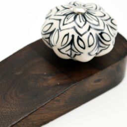 Nicola Spring Traditional Vintage Wooden Door Wedge Stop - thumbnail 4