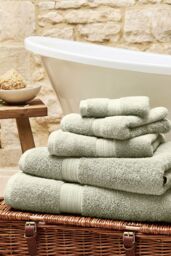 CHRISTY 'Renaissance' Luxury 675GSM Egyptian Cotton Towels in Pale Green - thumbnail 4