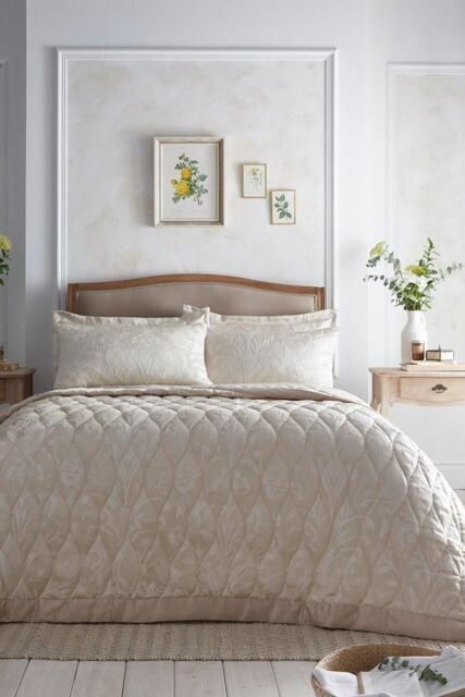 Appletree 'Elysia' Jacquard Duvet Cover Set in Beige - Size: Super King - image 1