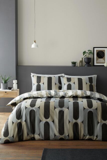 Fusion 'Orea' Retro Inspired Easycare Duvet Cover Set in Charcoal - Size: Single - image 1