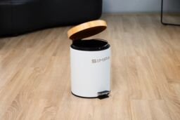 simpa 5L Soft-Closing Pedal Dustbin with Bamboo Lid in White - thumbnail 2