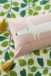 Scion 'Mr Fox Cotton' Cushion in Pink - Size: 30 cm x 50 cm - thumbnail 2