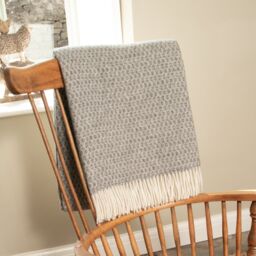 Native Natural Hoop Pattern Grey Wool Blanket - Size: Double - thumbnail 1