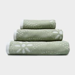 Allure Bath Fashions Sculpted Floral Patterned Bath Towel in Light Green - thumbnail 1