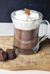 Afewhometruths Hot Chocolate Scented Candle - Size: 250ml - thumbnail 4