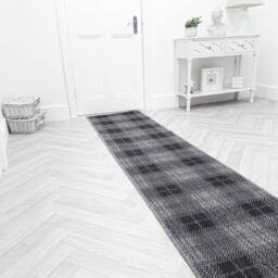 runrug Carpet Runner Rug - Indoor/Outdoor, Reversible, 2mm - 'Plaid' in Black - Size: 60 cm x 390 cm - thumbnail 3