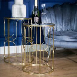Madison & Mayfair Set of 2 Gold Wavy Wire Tables with Glass Top - thumbnail 2