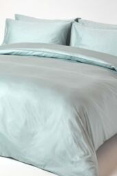 Homescapes Sateen Cotton Deep Fitted Sheet 18 inch 400 Thread Count in Duck Egg Blue - Size: Super King Fitted - thumbnail 3