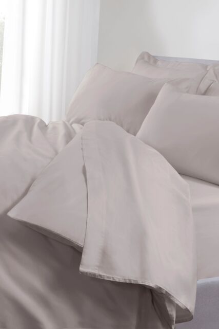 The Linen Consultancy 'TLC 5 Star Hotel Concept' 250TC Cotton Percale Flat Sheet in Silver - Size: Double Flat - image 1