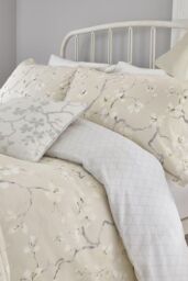 Sanderson 'Athena' Cotton Cushion in Grey - Size: 40 cm x 40 cm - thumbnail 3
