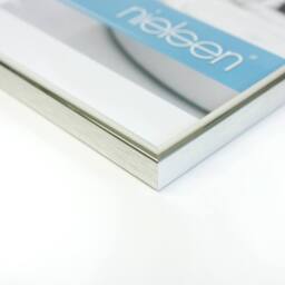 nielsen Classic 30x40cm Picture Frame - Aluminium with Glass Front in Silver - Size: 30x40 cm - thumbnail 2