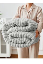 Ezysleep Super Soft Luxury Faux Fur Box Throw in Silver - Size: Large - thumbnail 1