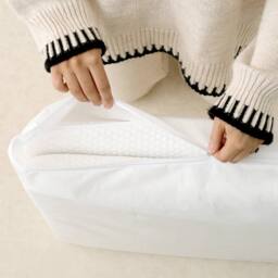 The Tiny Bed Company Premium Foam Folding Travel Cot Mattress Joie Kubbie Sleep 87 x 52cm in White - thumbnail 5