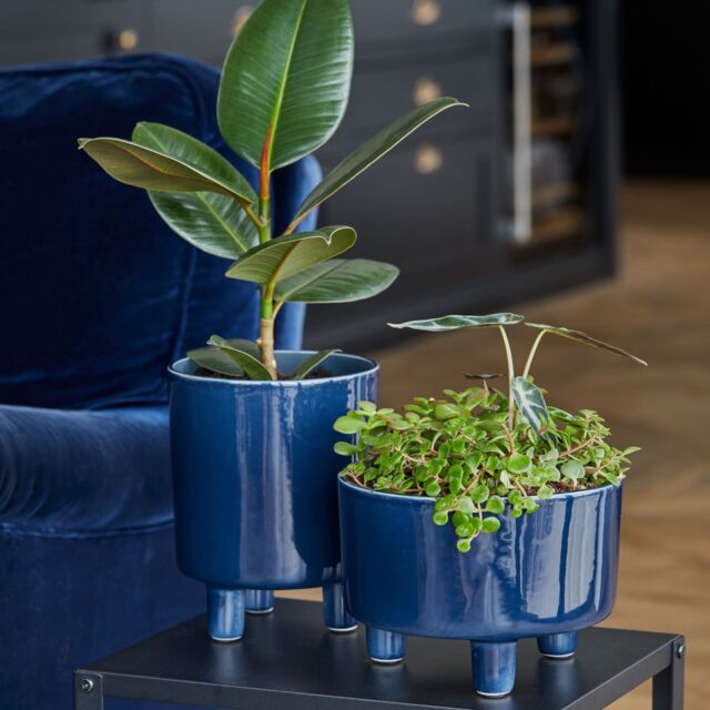 Ivyline Pisa Navy Planter Blue H24CM D20CM - image 1