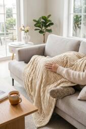 Dyzi Large Supersoft Ribbed Jacquard Fleece Throw Blanket 200 x 240cm in Cream - Size: 200 cm x 240 cm - thumbnail 3